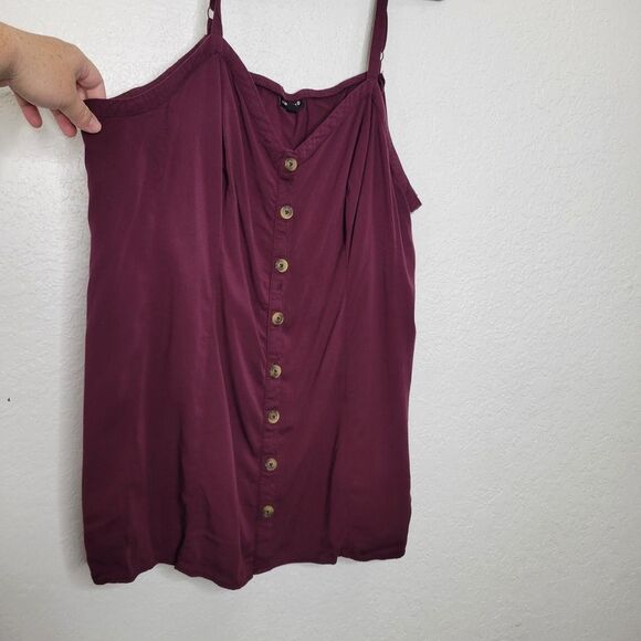 Torrid 4X Fit and Flare Burgundy Button Front Camisole Rayon Blouse Tank Top - Picture 3 of 7
